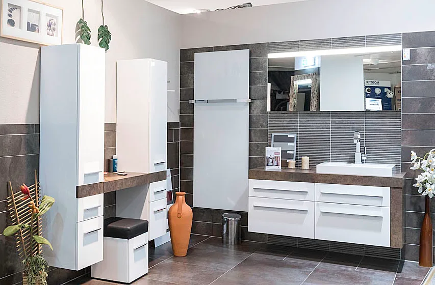 Abbildung beispielhaftes Badezimmer in der Lumina Badausstellung