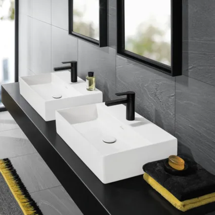 Moderner Doppel-Waschtisch in schwarz weiß
